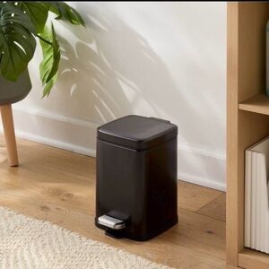 Matte Black Step Trash Can - Compact Rectangular Pedal Bin 4L- 1gal capacity